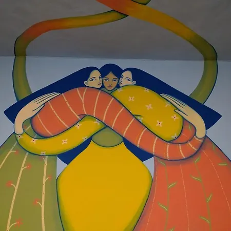 Casa Di Pierina, L'abbraccio Di Un Artista