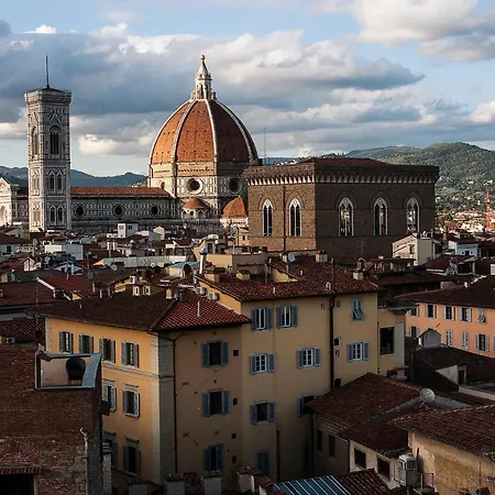 Casa Di Pierina, L'abbraccio Di Un Artista Lejlighed